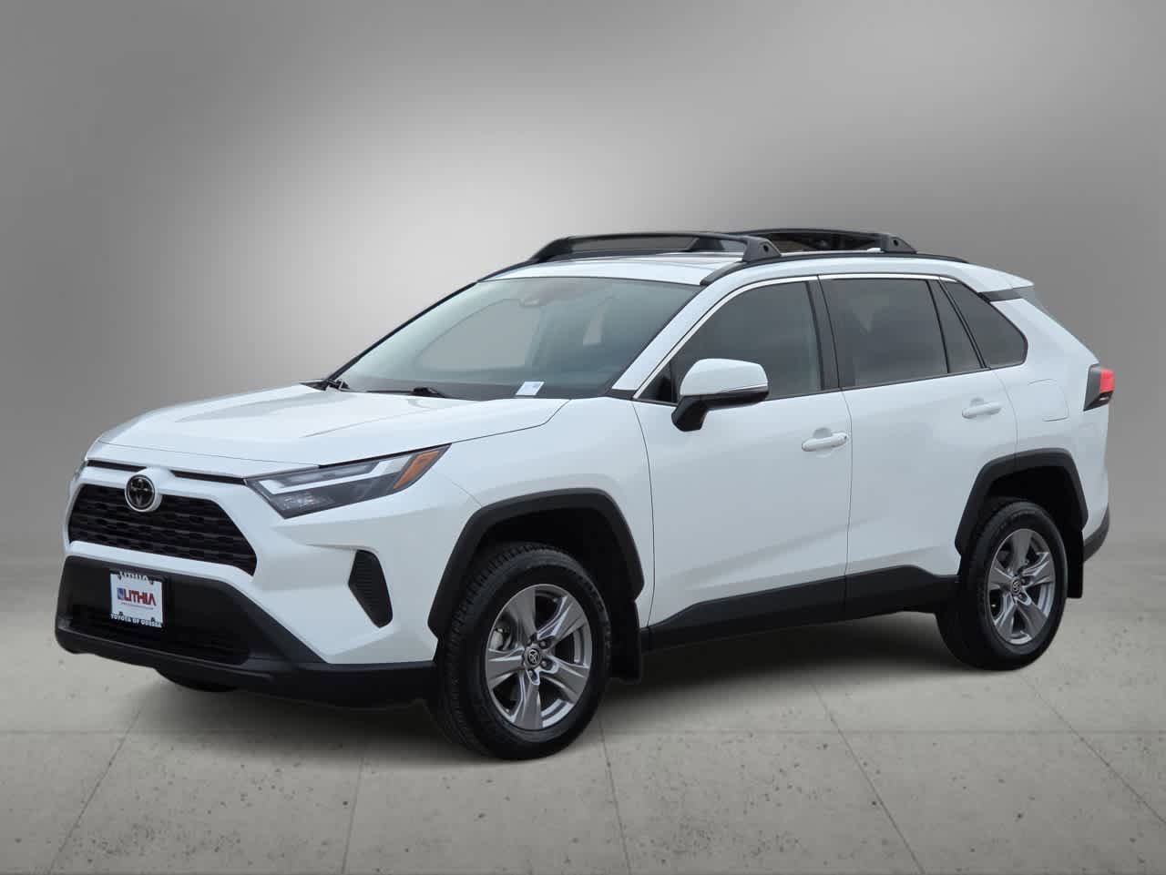 Used 2024 Toyota RAV4 XLE w/ Convenience Package FWD image 1