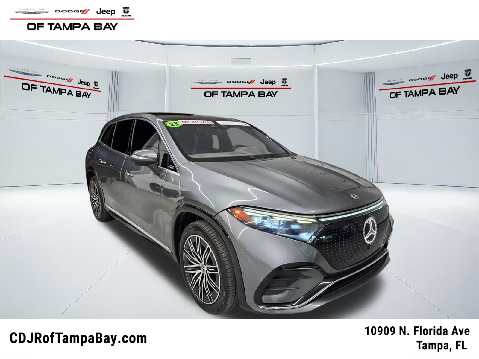 Used 2023 Mercedes-Benz EQS 580 4MATIC SUV w/ Exclusive Trim Package image 1