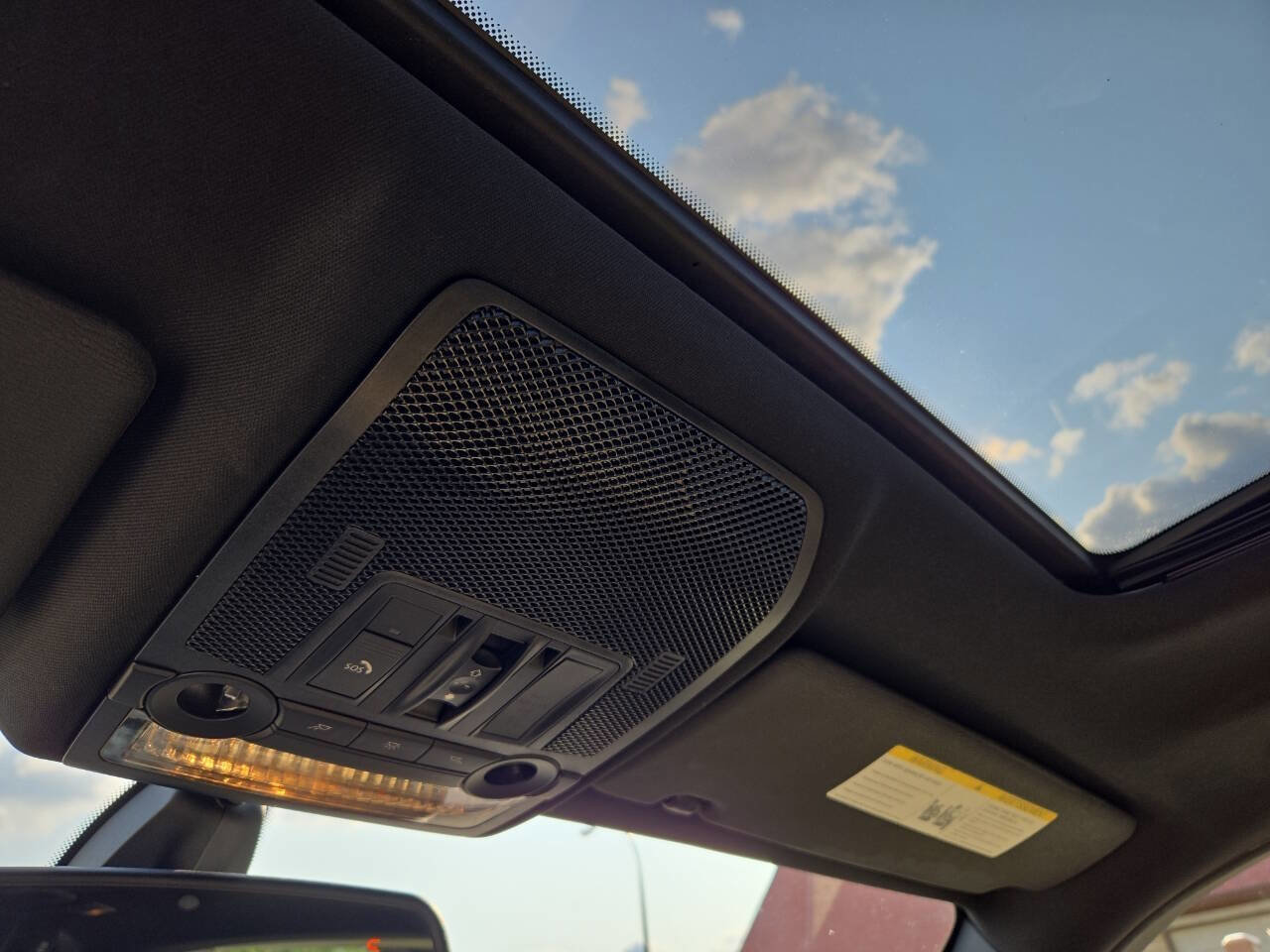 Used 2011 BMW X5 xDrive50i image 34