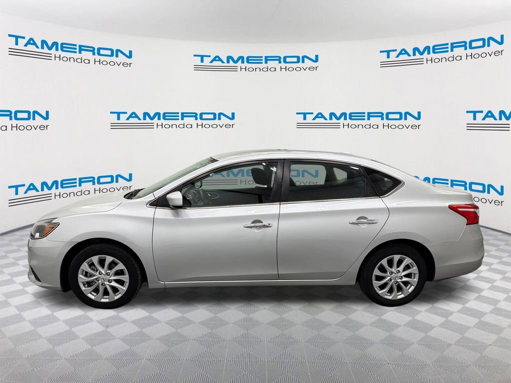 Used 2019 Nissan Sentra SV image 2