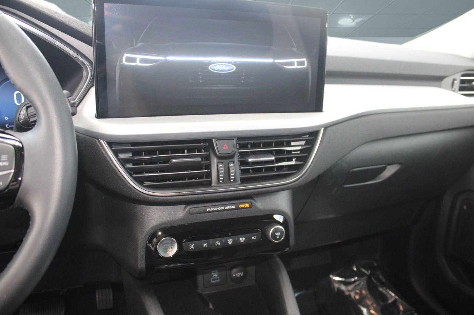 Used 2023 Ford Escape Platinum image 22