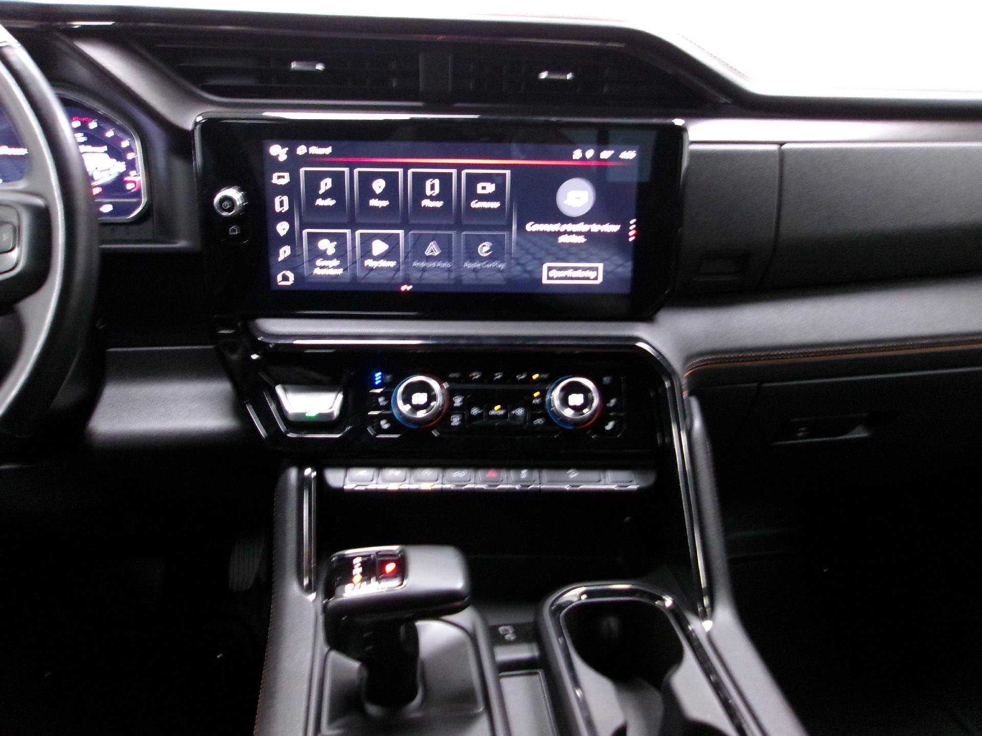 Used 2024 GMC Sierra 1500 AT4 w/ Technology Package AWD/4WD image 11