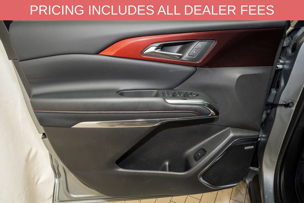 Used 2025 Chevrolet Traverse Z71 w/ Enhanced Driving Package AWD/4WD image 15
