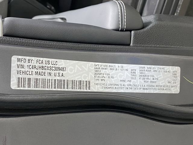 New 2025 Jeep Grand Cherokee Limited w/ Trailer Tow Package image 42