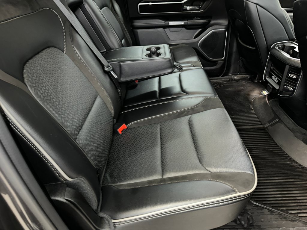 Used 2023 RAM 1500 Laramie AWD/4WD image 31