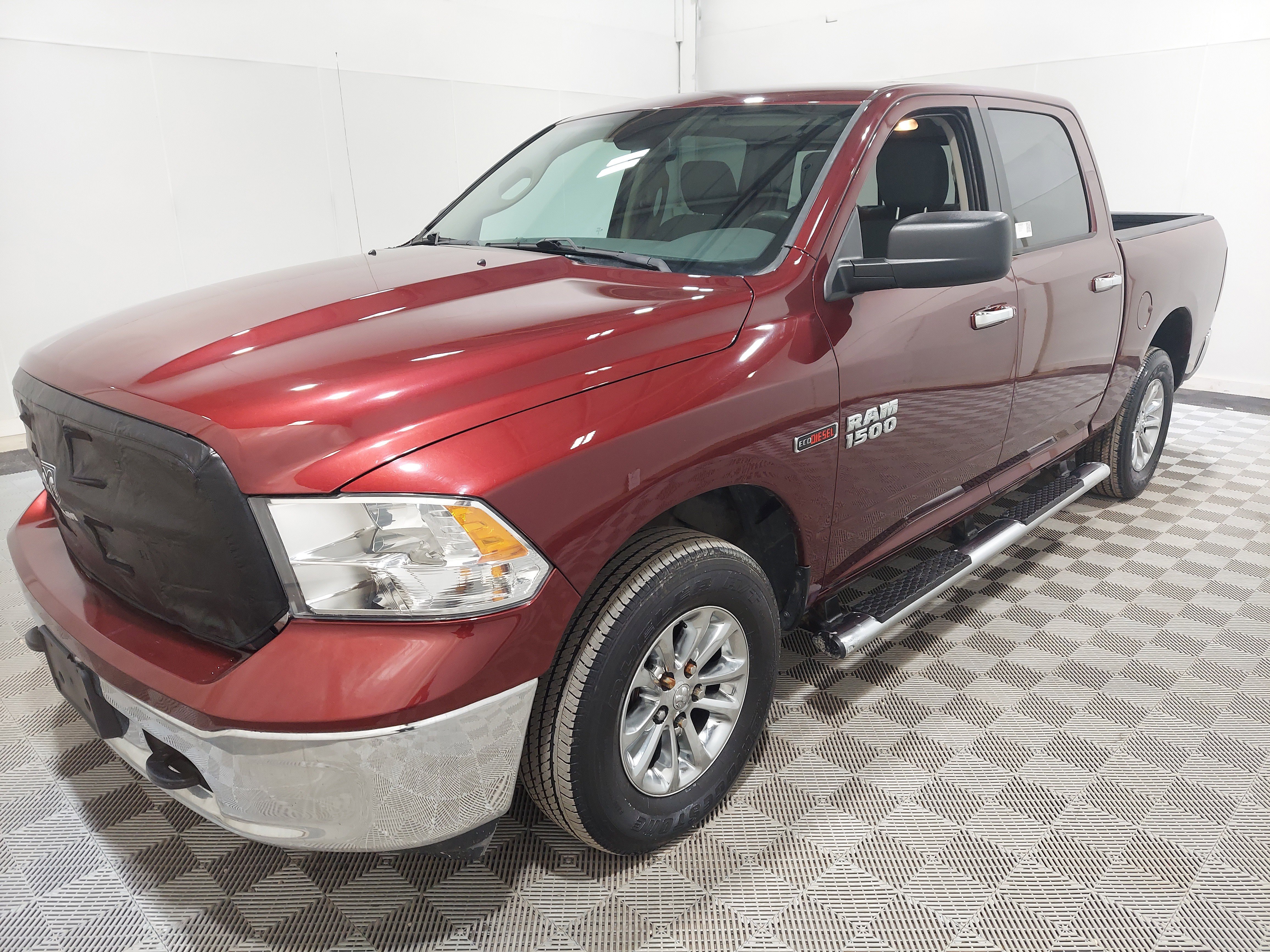 Used 2016 RAM 1500 Classic SLT AWD/4WD image 1