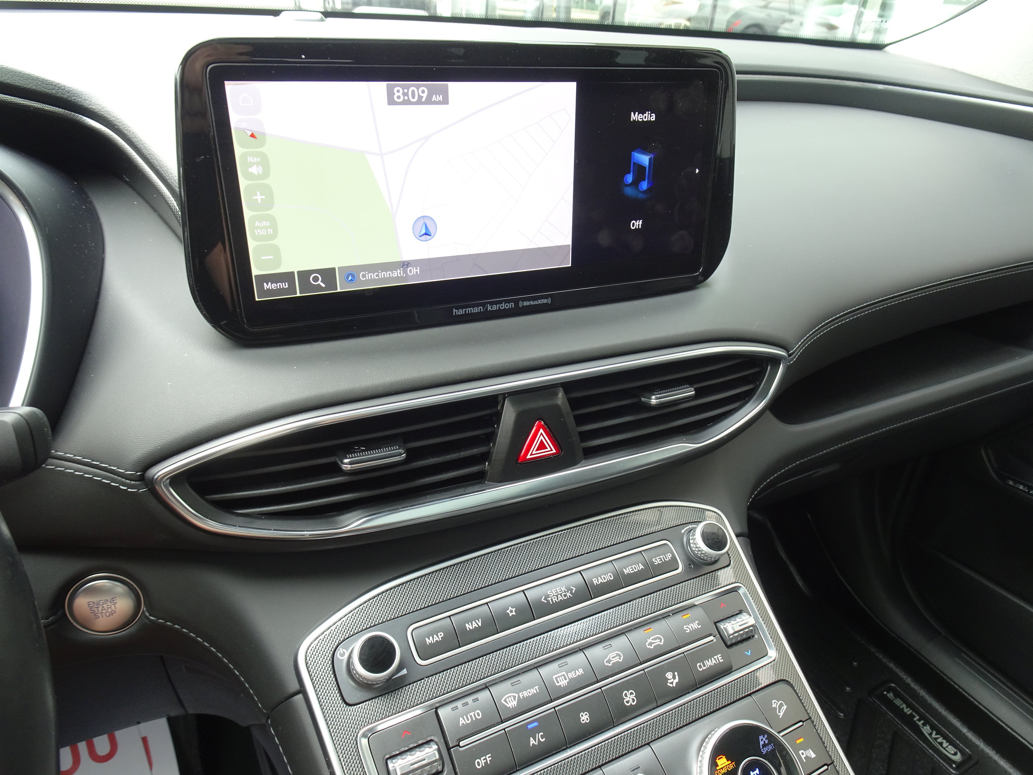 Used 2023 Hyundai Santa Fe Limited AWD/4WD image 19
