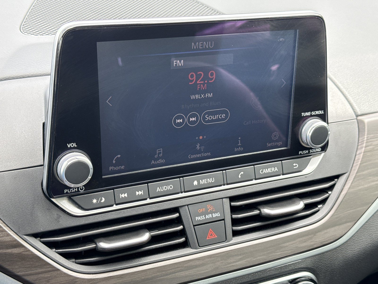 Used 2025 Nissan Altima 2.5 SV FWD image 22