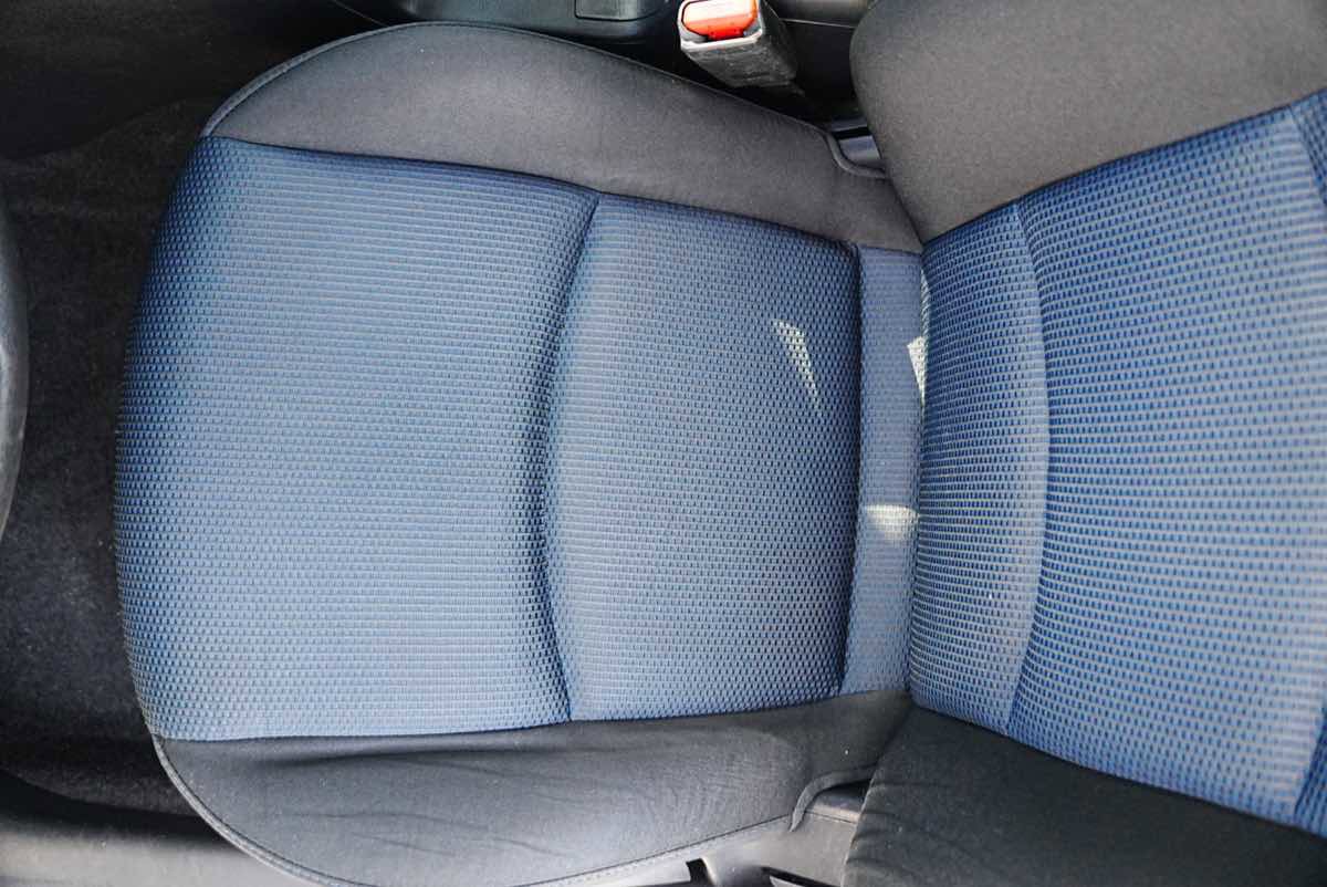 Used 2020 Toyota Yaris LE image 9