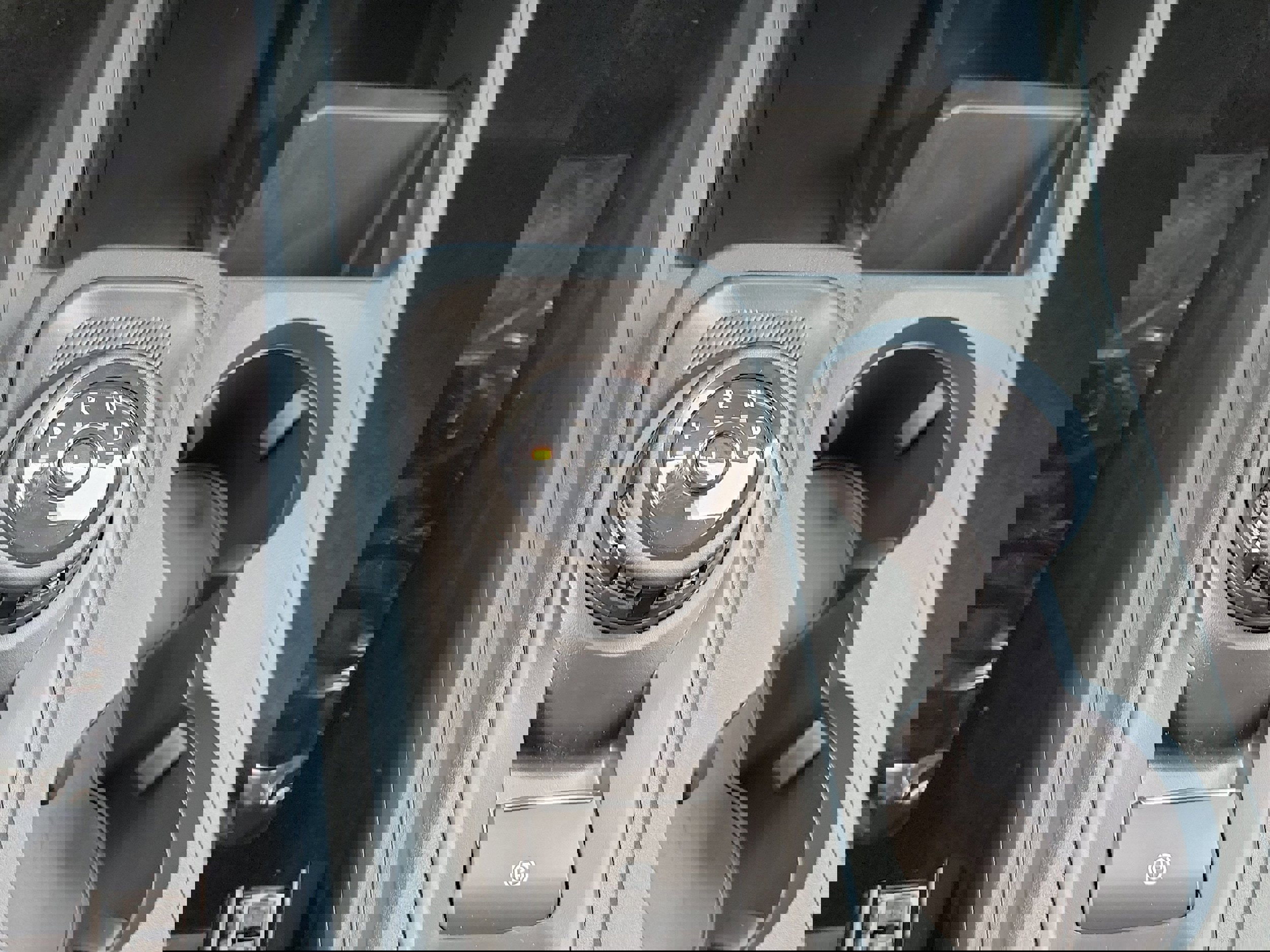 New 2025 Ford Maverick XL image 25