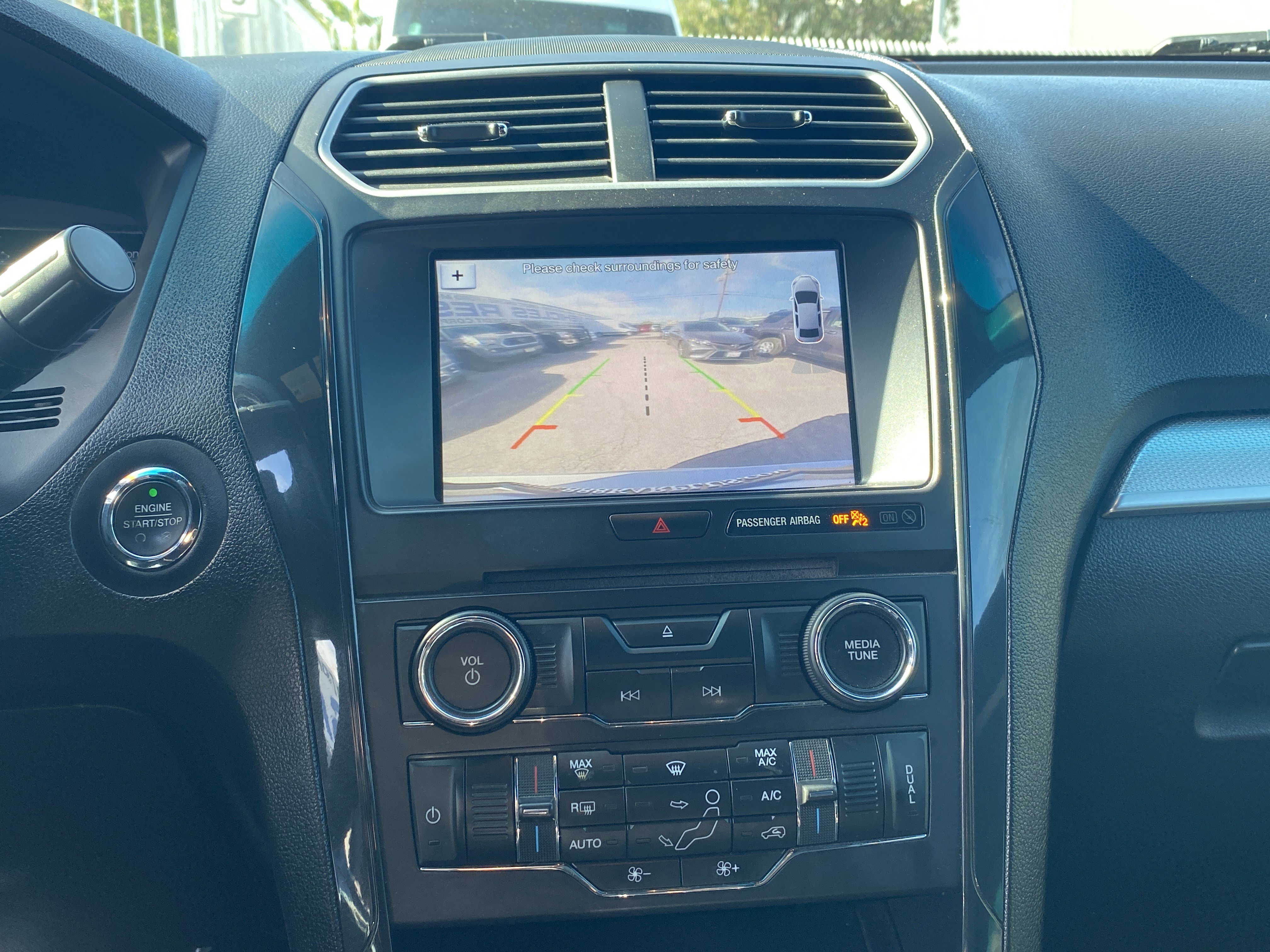 Used 2017 Ford Explorer XLT w/ Equipment Group 201A image 15