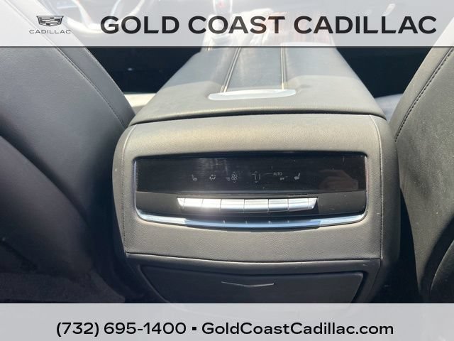 Used 2023 Cadillac Escalade ESV Premium Luxury AWD/4WD image 10