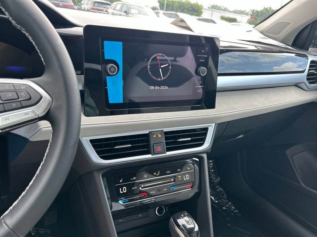 New 2026 Volkswagen Taos SE FWD image 30