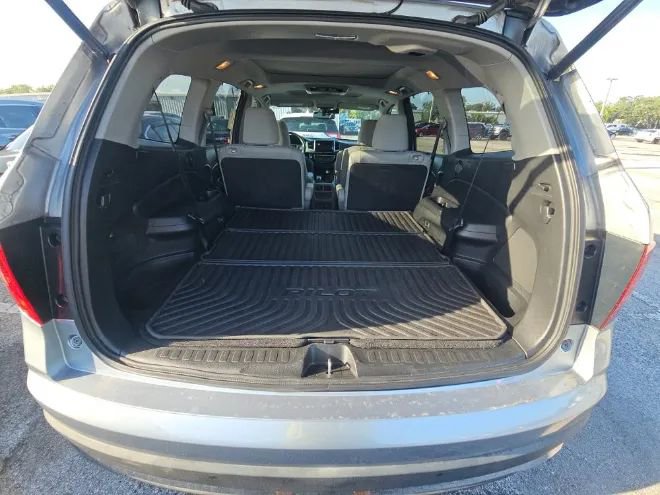Used 2017 Honda Pilot Elite image 10