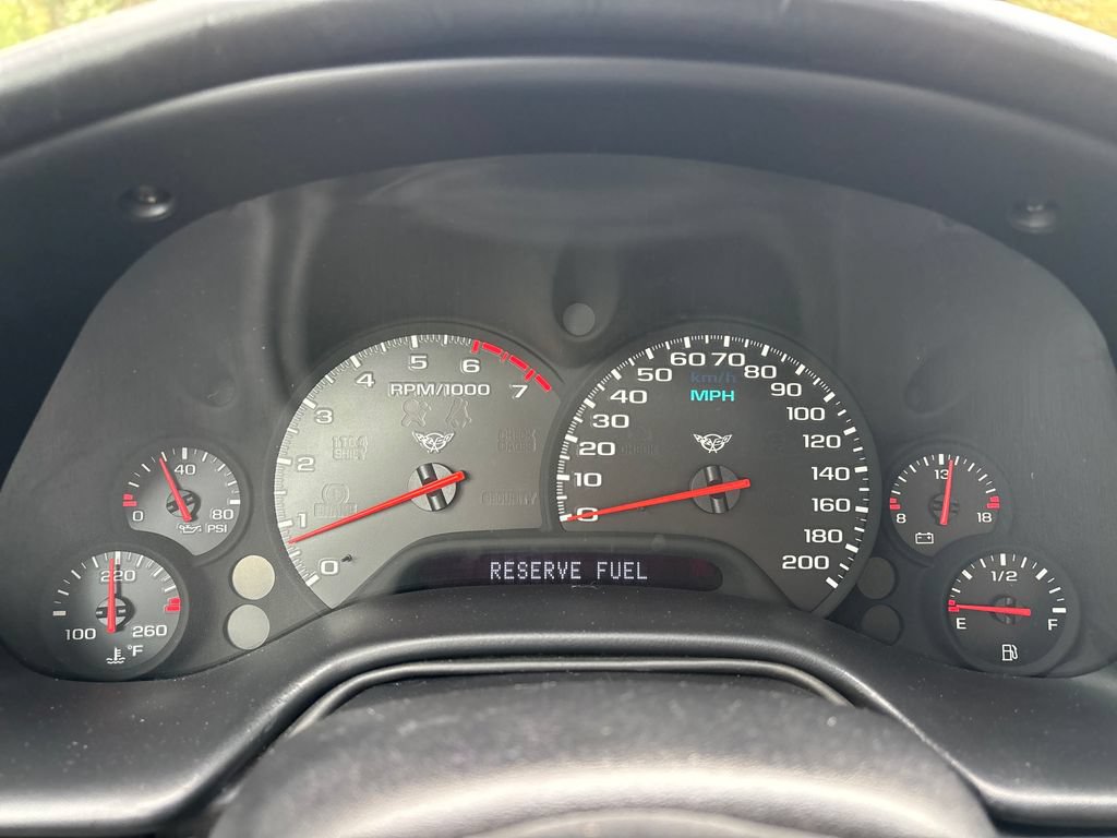 Used 1998 Chevrolet Corvette Convertible RWD image 15