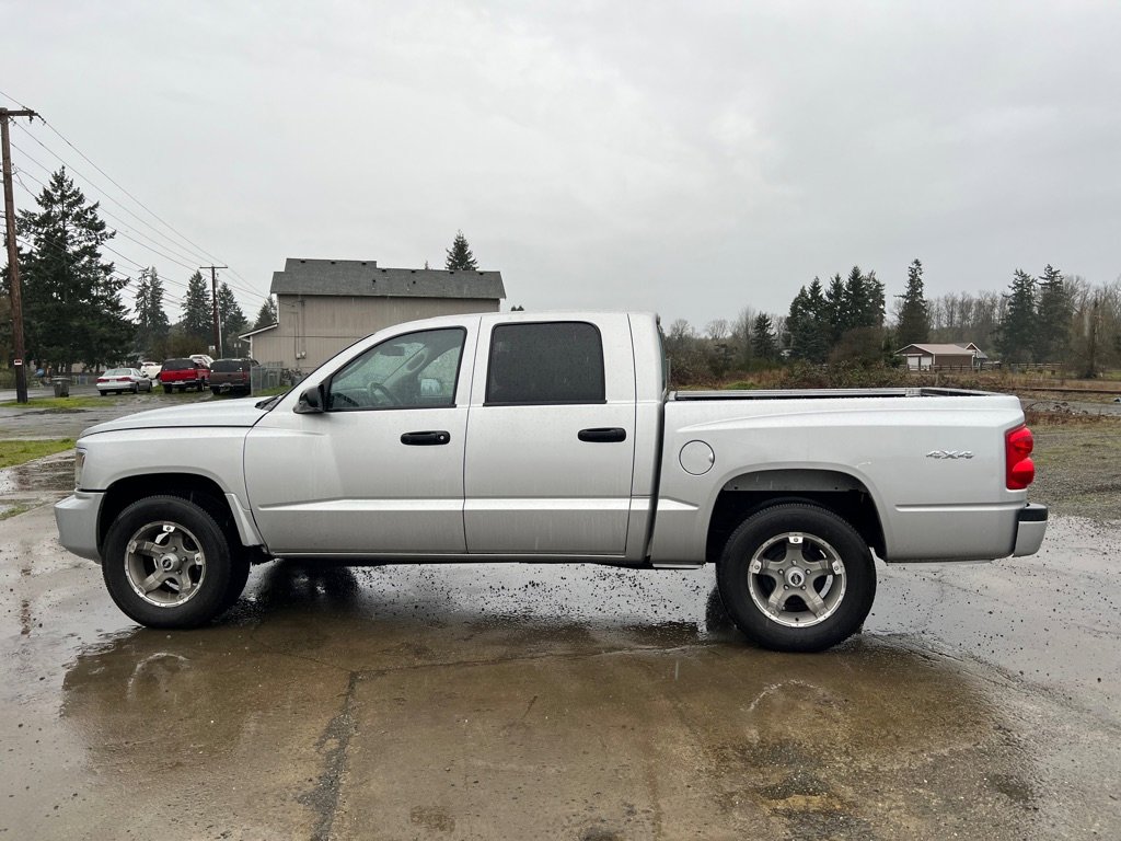 Used 2011 Dodge Dakota Big Horn image 3