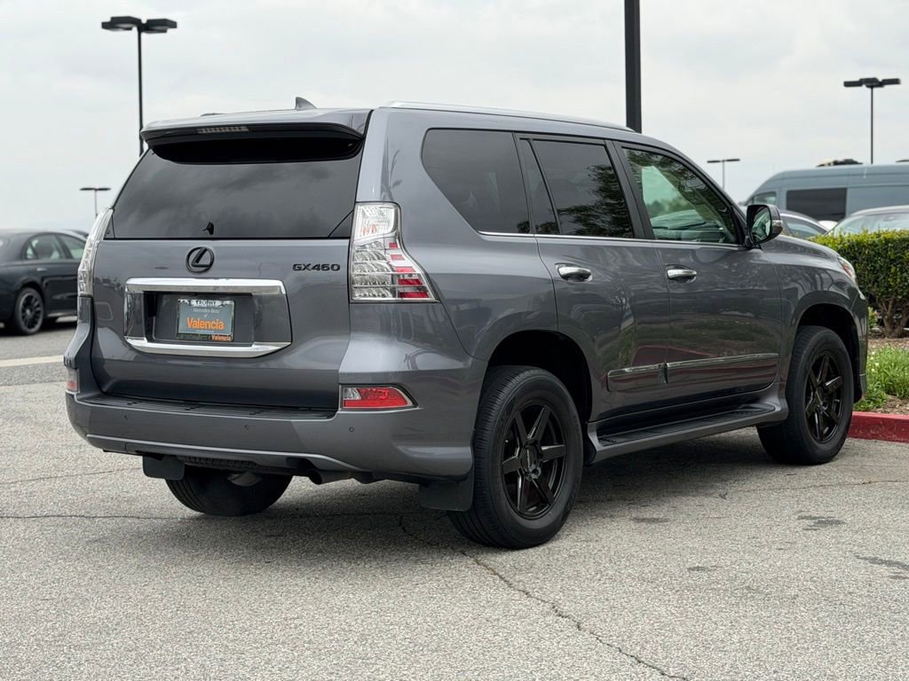 Used 2018 Lexus GX 460 Premium w/ Premium Package image 8
