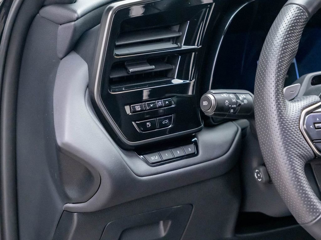 Used 2024 Lexus TX 500h AWD w/ Technology Package image 21