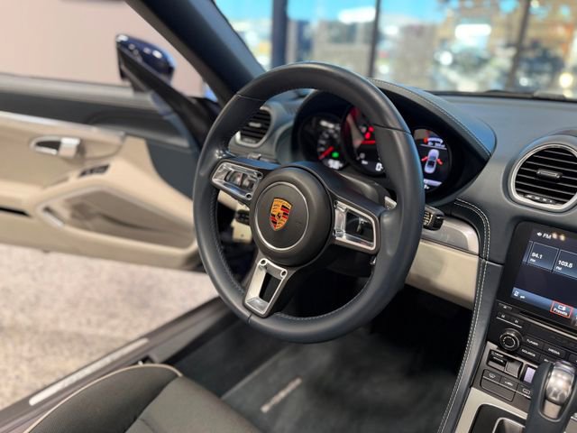 Used 2018 Porsche 718 Boxster RWD image 28
