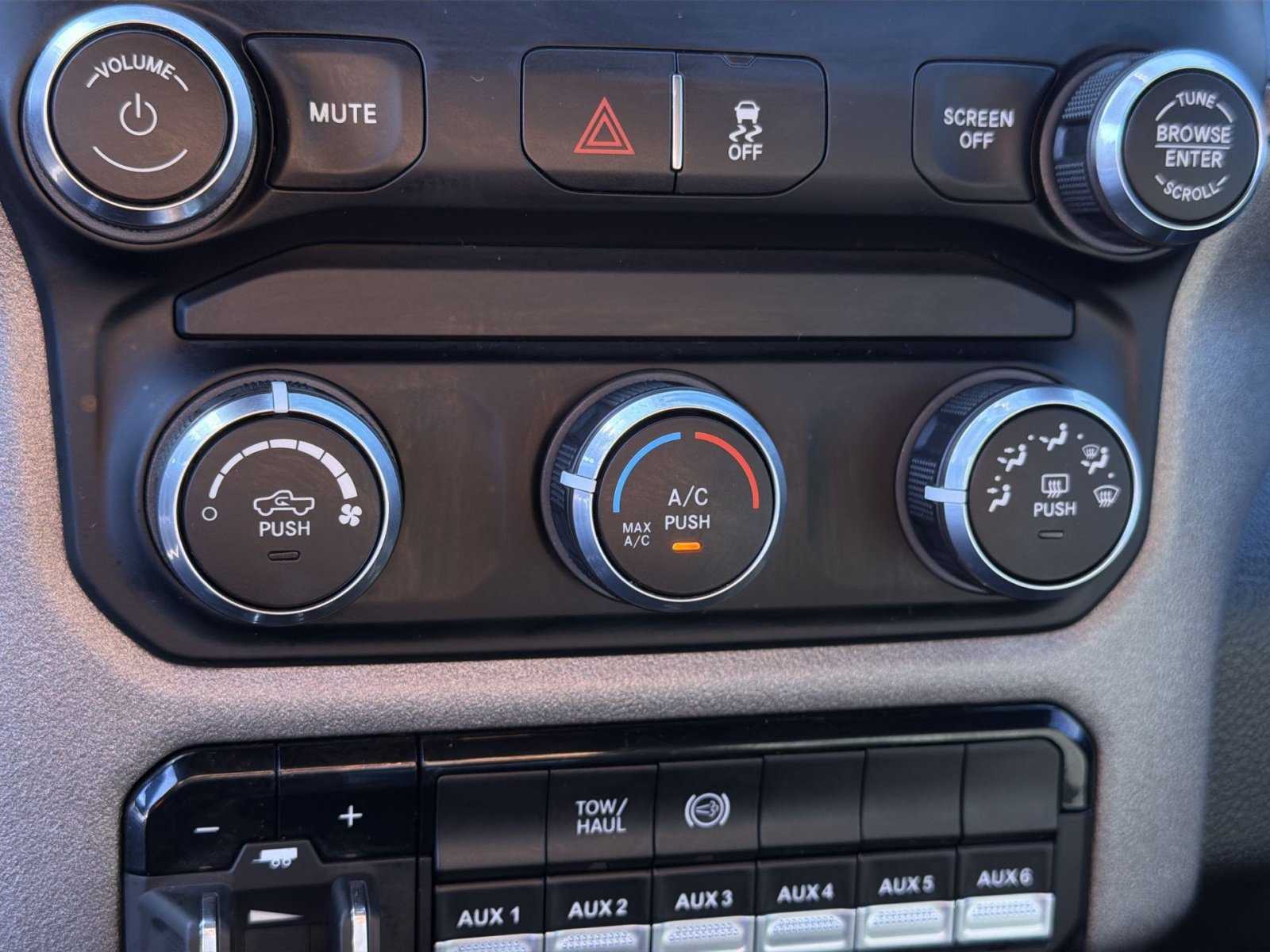 Used 2023 RAM 2500 Tradesman AWD/4WD image 20