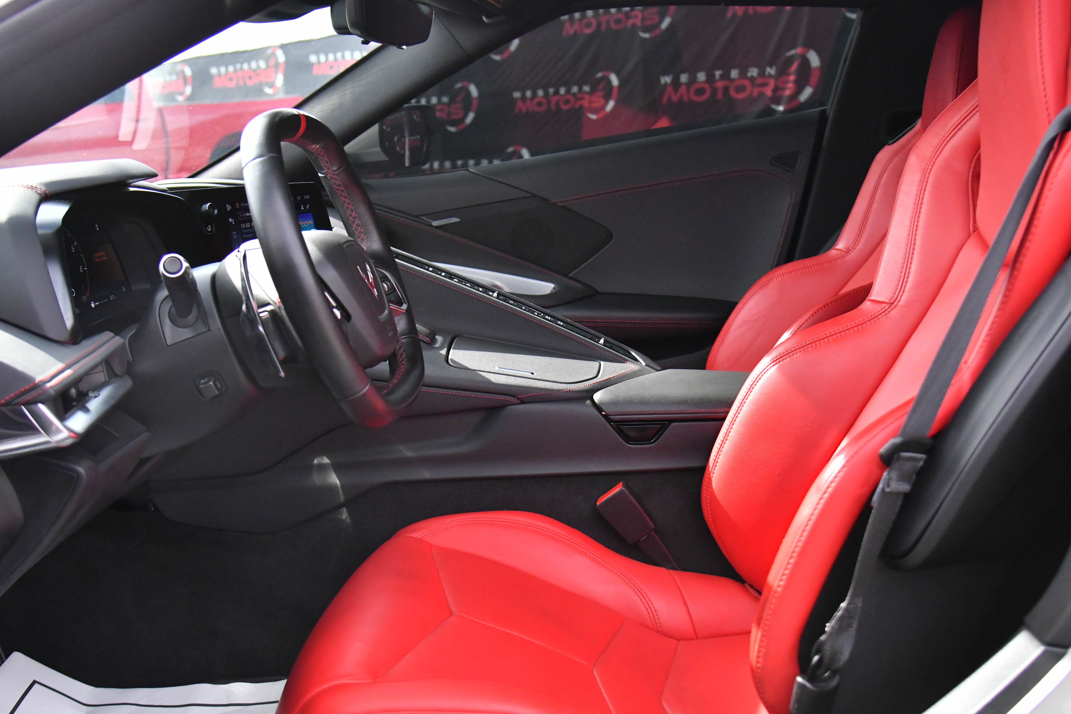 Used 2024 Chevrolet Corvette Stingray Convertible w/ 1LT image 23