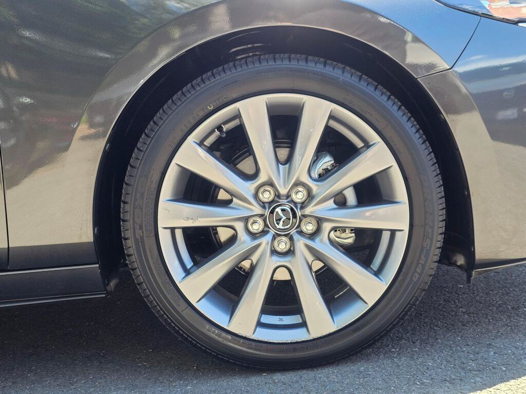 Used 2025 MAZDA MAZDA3 s FWD image 9