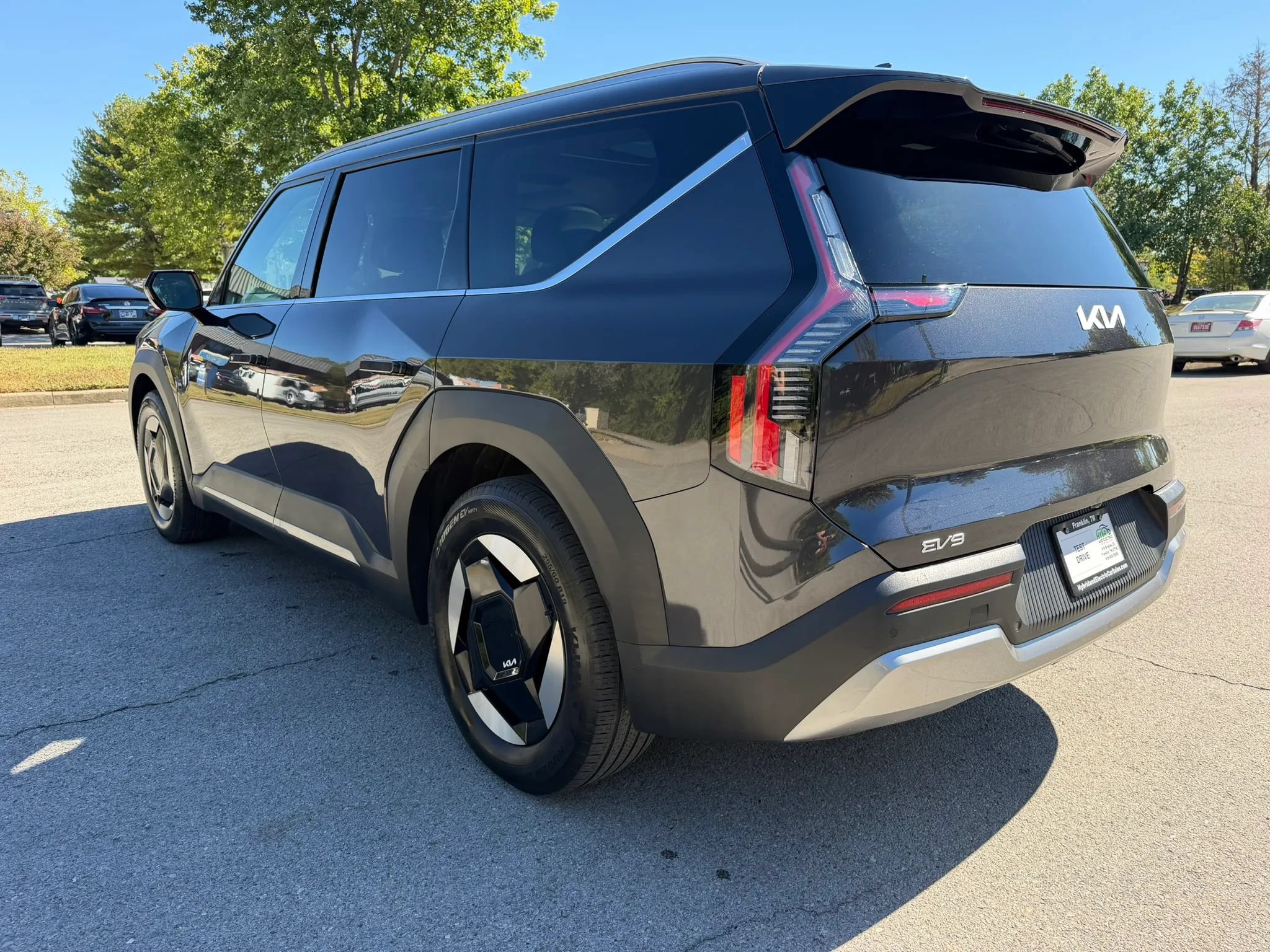 Used 2024 Kia EV9 Wind AWD/4WD image 8