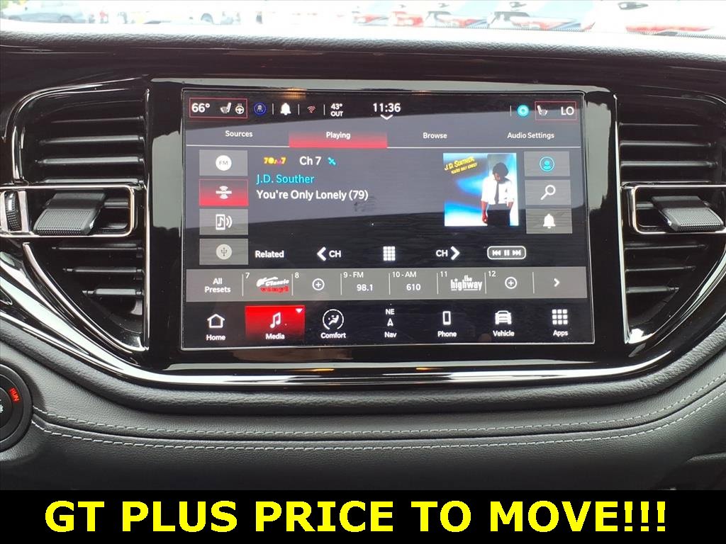 Used 2022 Dodge Durango GT image 23