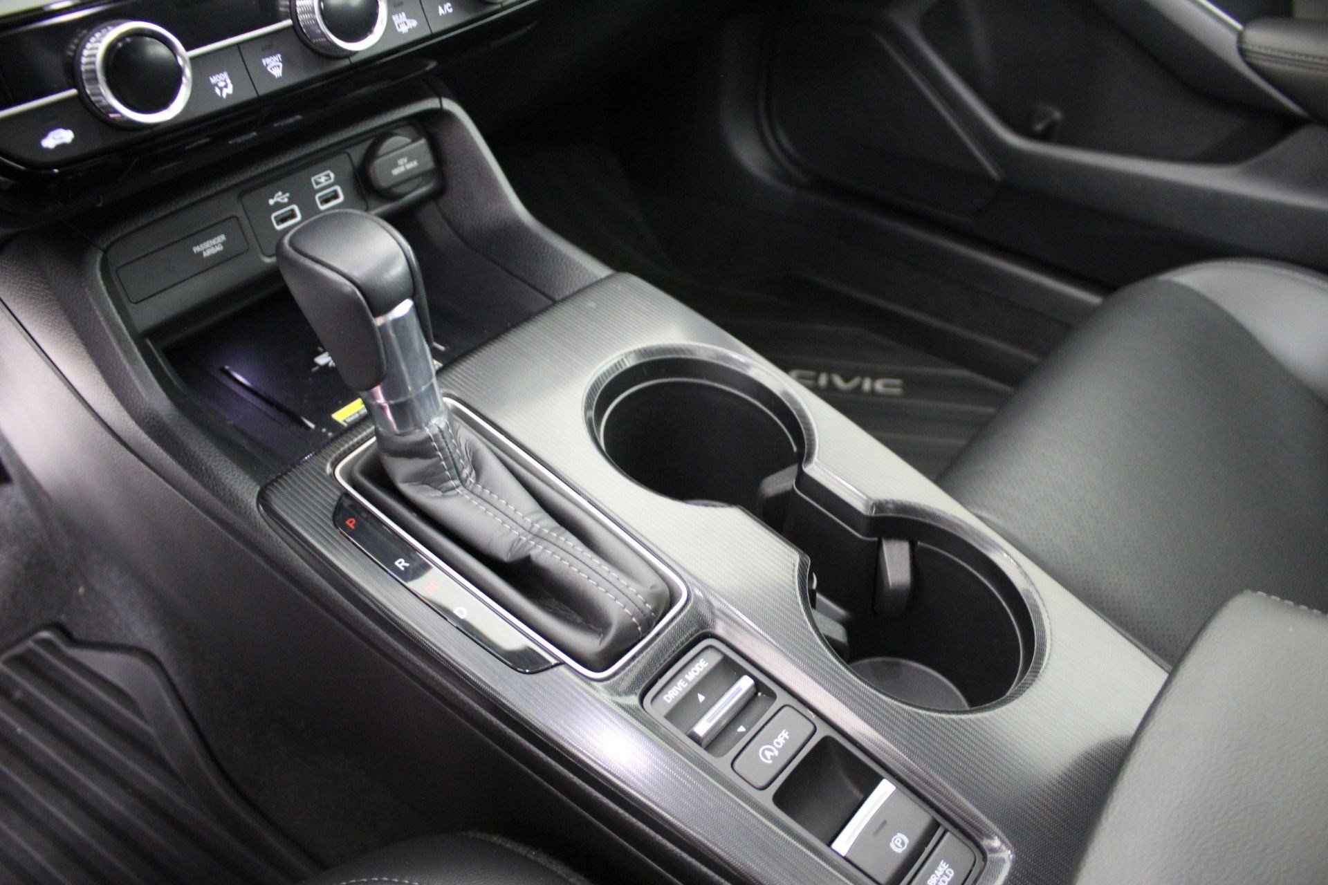 Used 2024 Honda Civic Sport Touring image 17