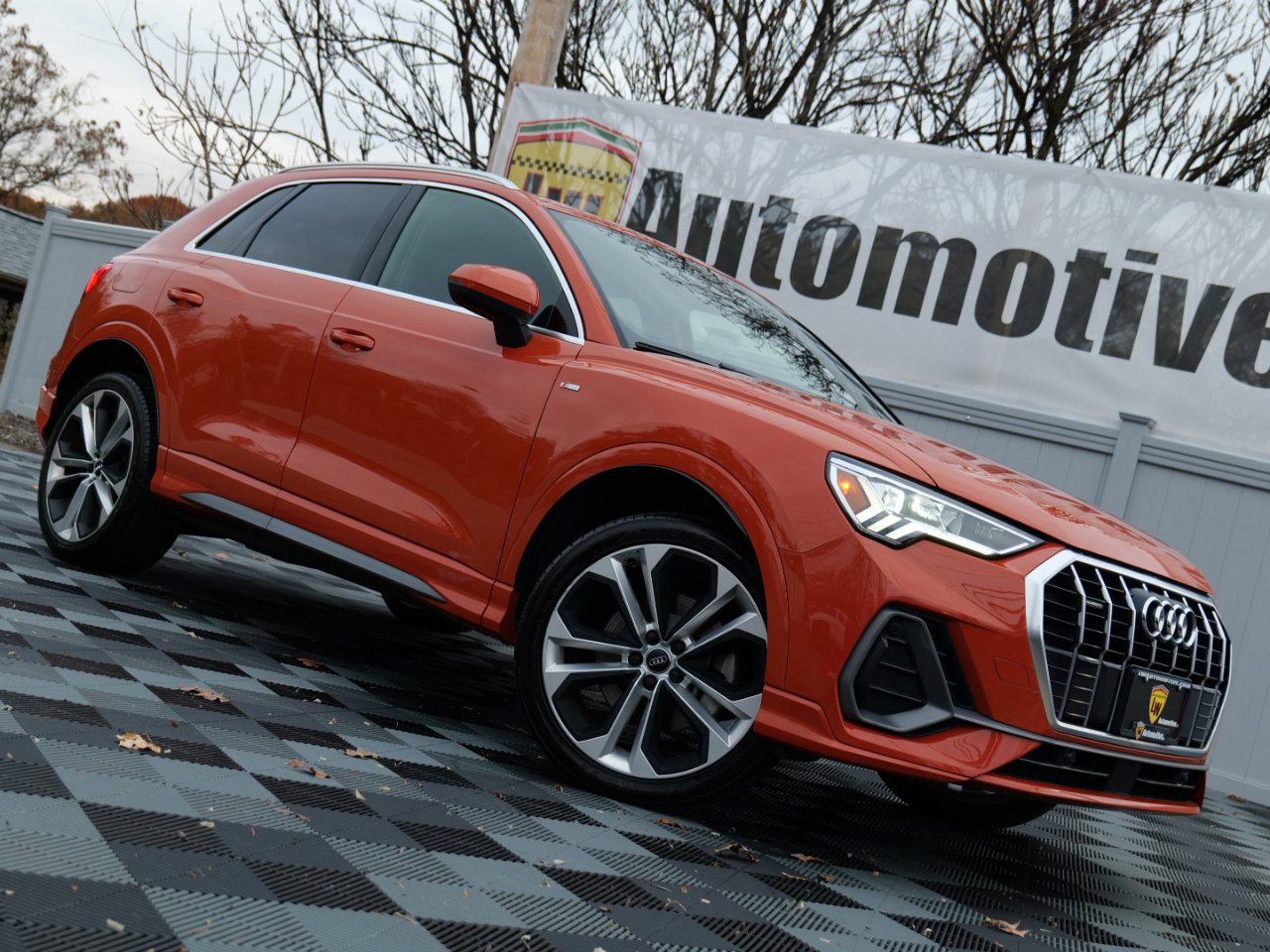 Used 2019 Audi Q3 2.0T Premium Plus w/ Premium Plus Package video 1
