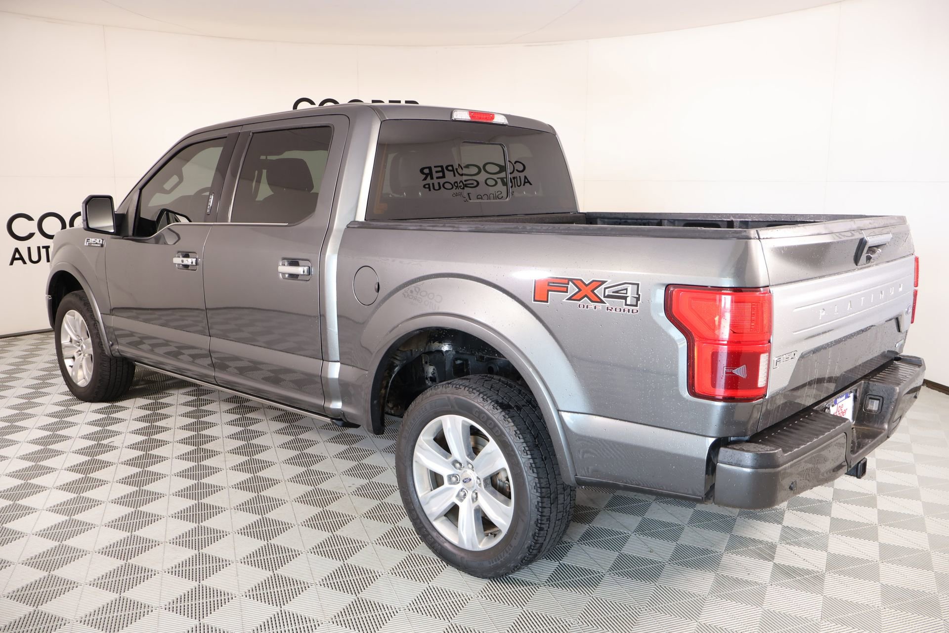 Used 2018 Ford F150 Platinum w/ Equipment Group 701A Luxury AWD/4WD image 26