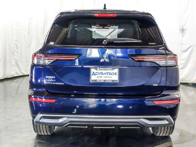 Used 2025 Mitsubishi Outlander SE AWD/4WD image 8