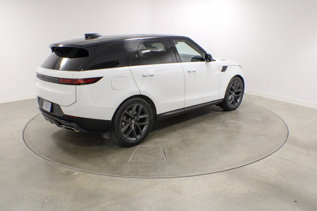 Certified 2025 Land Rover Range Rover Sport SE AWD/4WD image 6