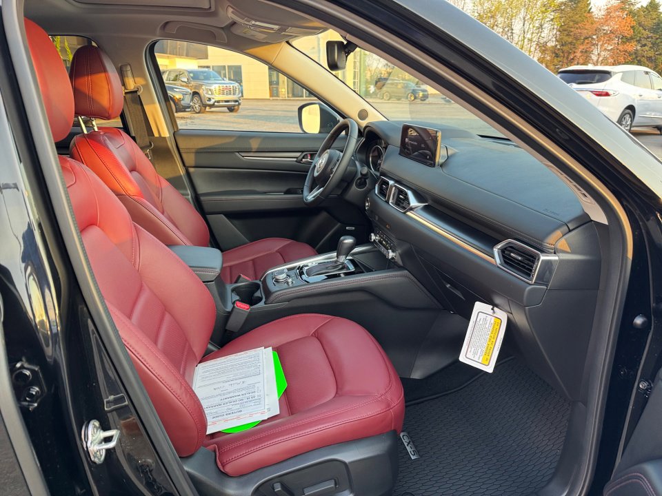 Certified 2025 MAZDA CX-5 Carbon Edition image 32