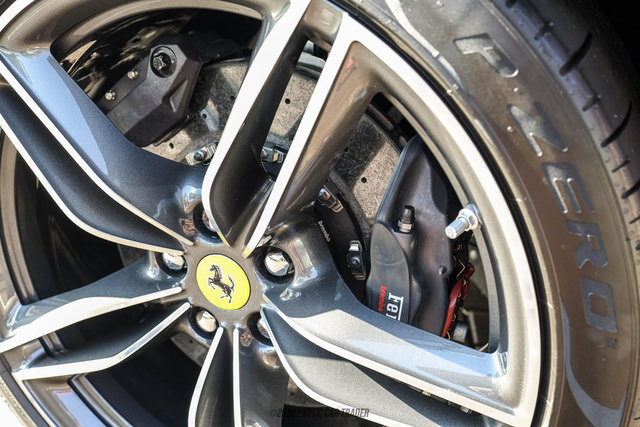 Used 2025 Ferrari Roma Spider RWD image 68