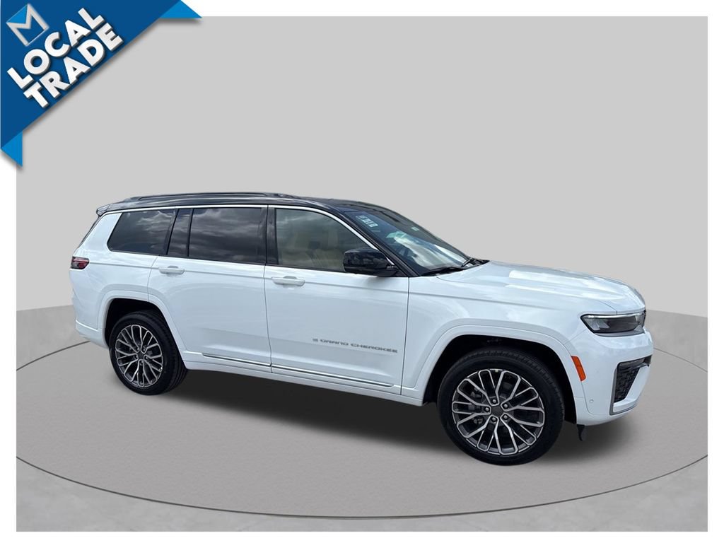 Used 2026 Jeep Grand Cherokee L Summit w/ Advanced Protech Group IV AWD/4WD image 35