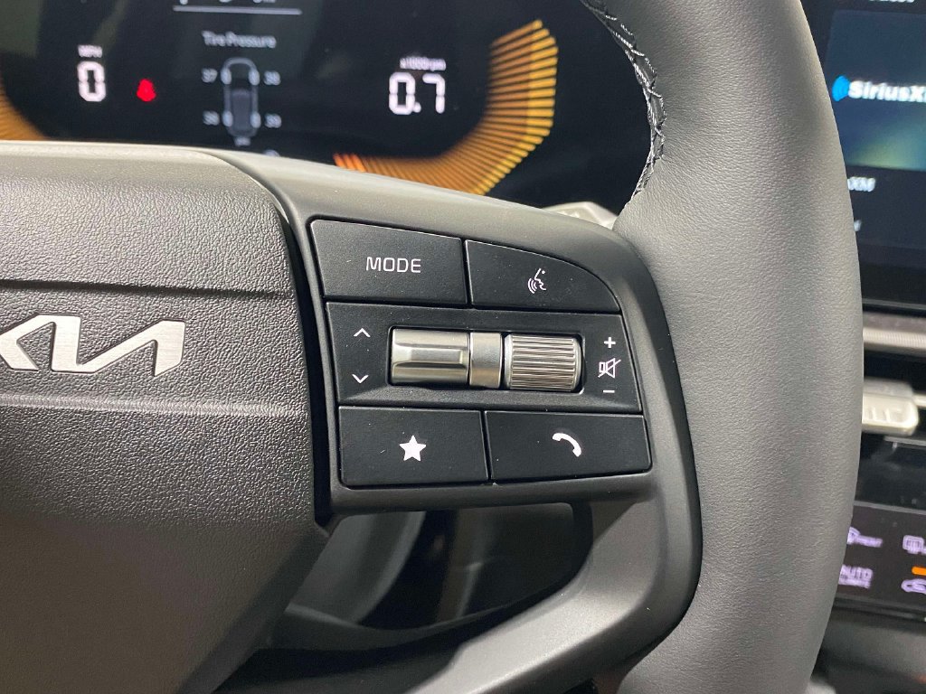 New 2026 Kia Sportage EX FWD image 23