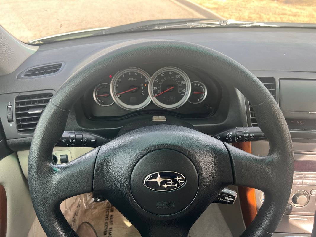 Used 2005 Subaru Outback 2.5i image 13