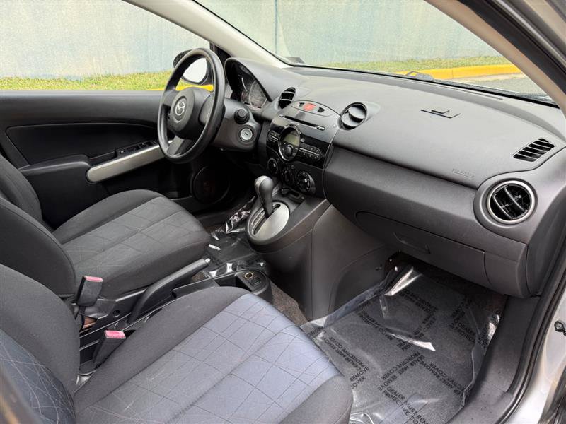 Used 2012 MAZDA MAZDA2 Sport FWD image 36
