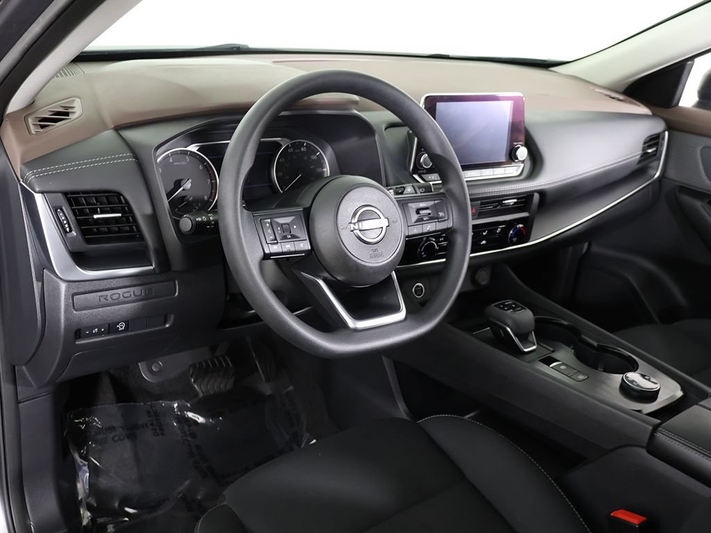 Used 2023 Nissan Rogue S AWD/4WD image 23