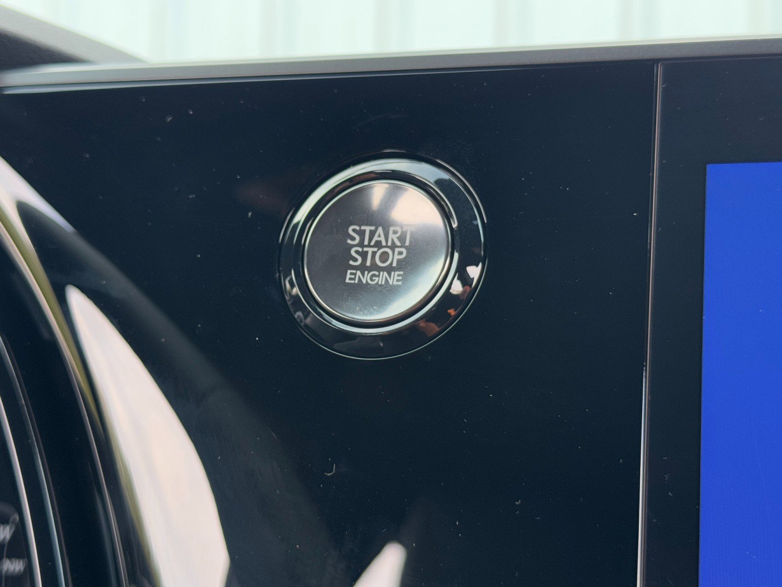 Used 2025 Lexus RX 350 FWD image 23