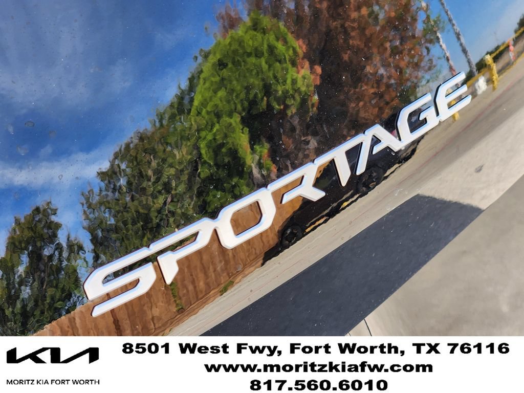 New 2026 Kia Sportage SX FWD image 8