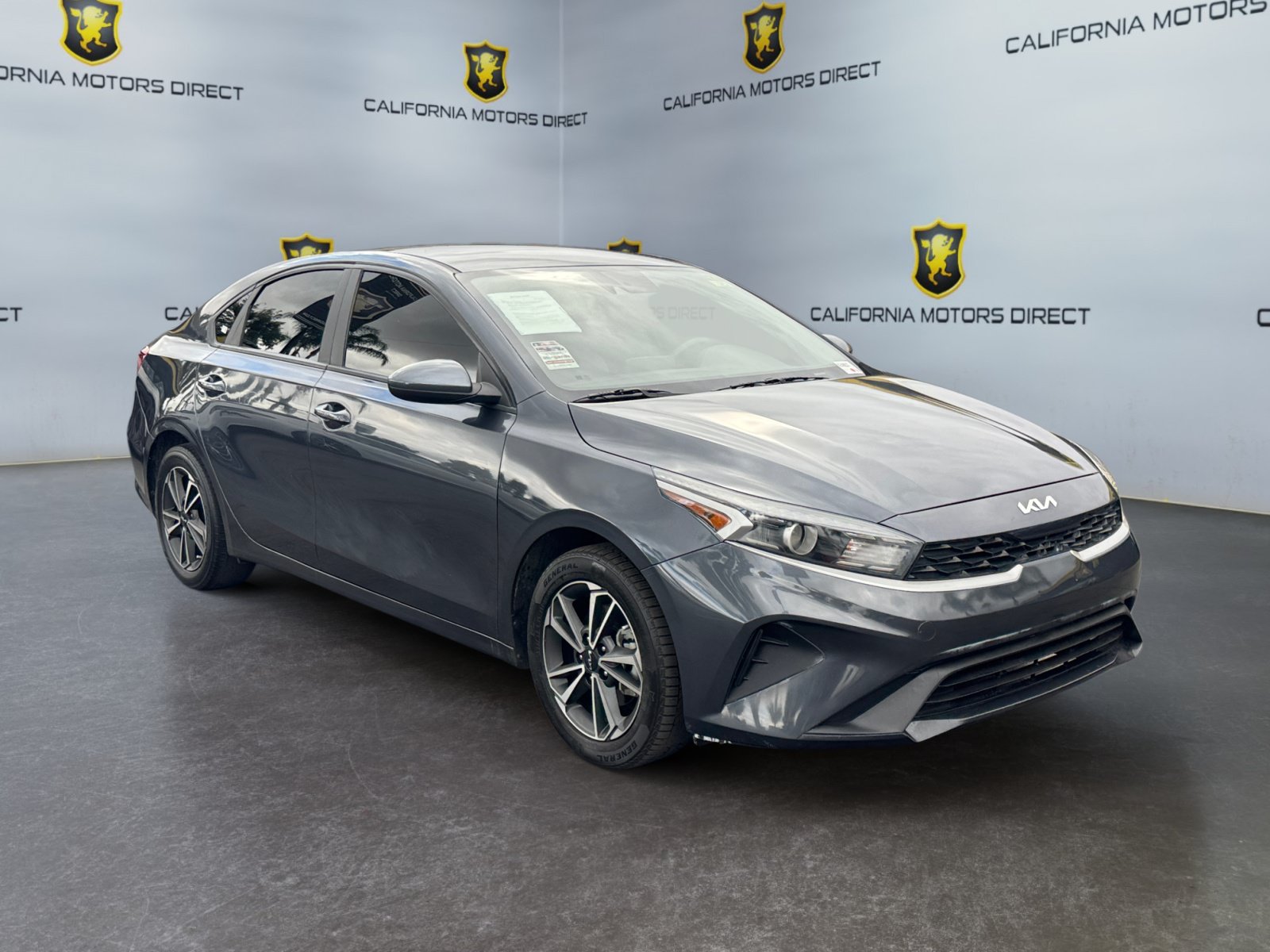 Used 2022 Kia Forte LXS FWD image 7