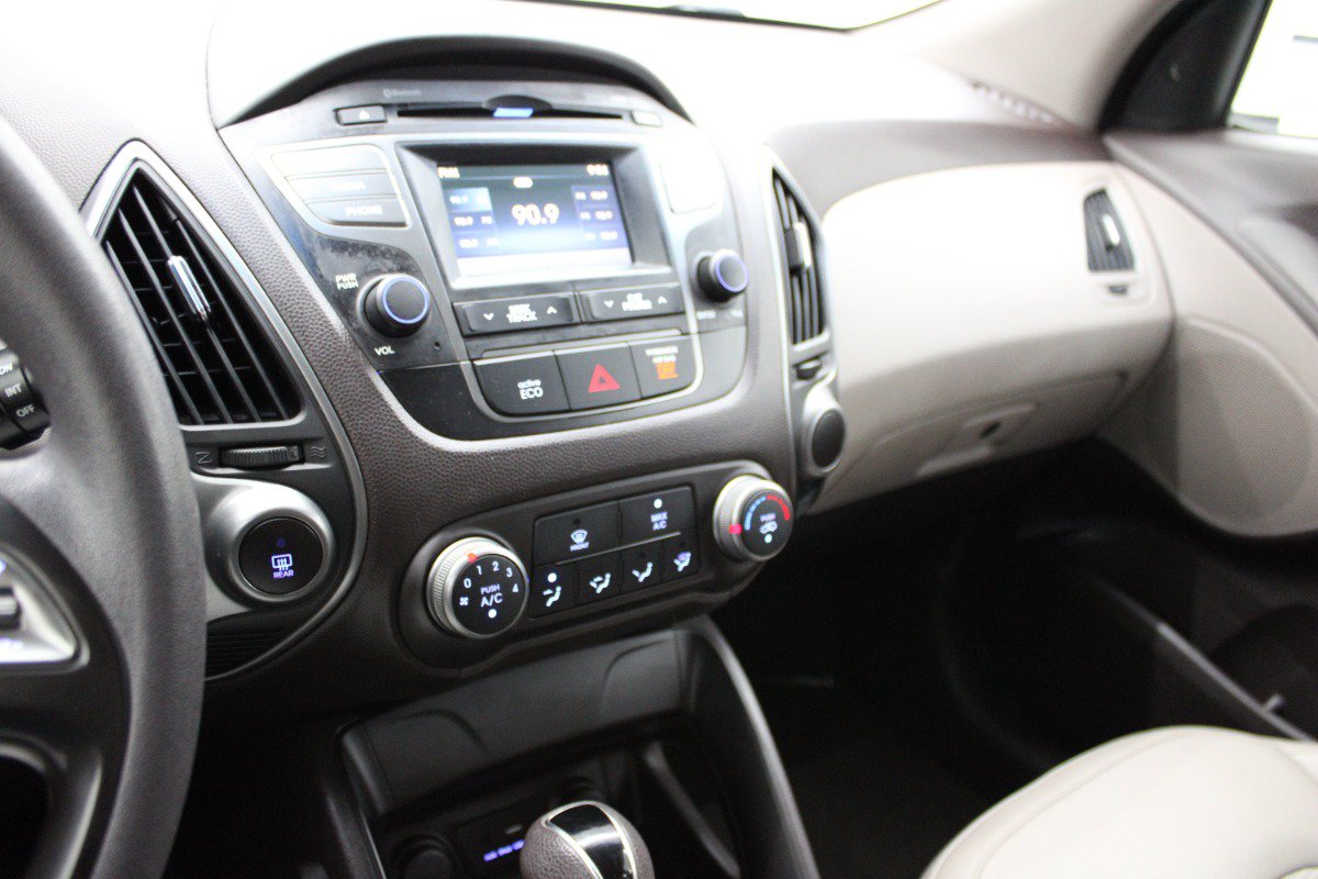 Used 2015 Hyundai Tucson GLS w/ Option Group 02 AWD/4WD image 19