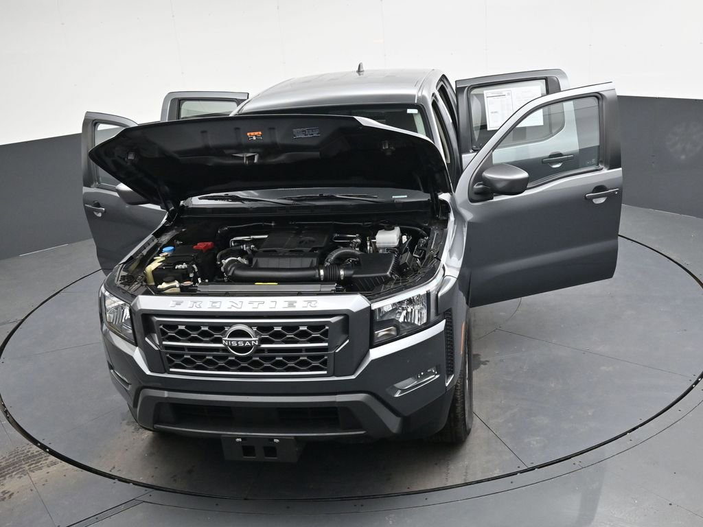 Used 2024 Nissan Frontier SV w/ Technology Package image 43