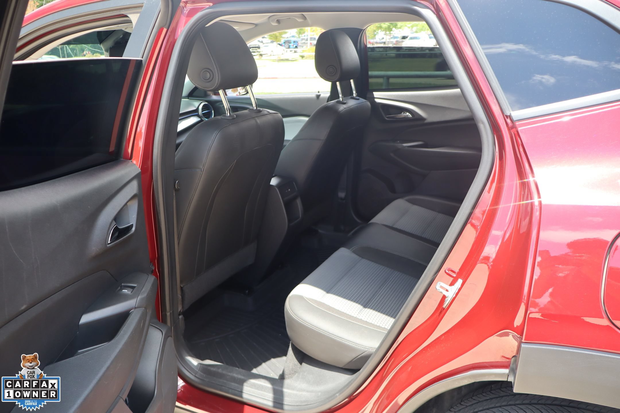 Used 2024 Chevrolet Trax LT w/ LT Convenience Package FWD image 25