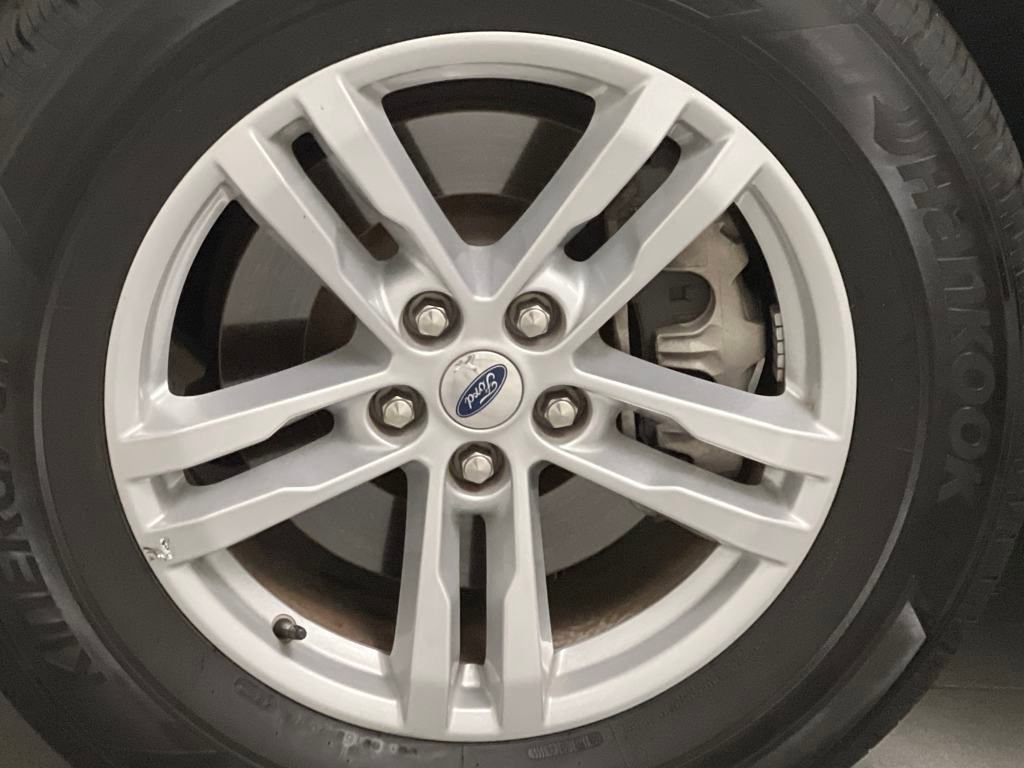 Used 2024 Ford Explorer XLT w/ Equipment Group 202A image 72