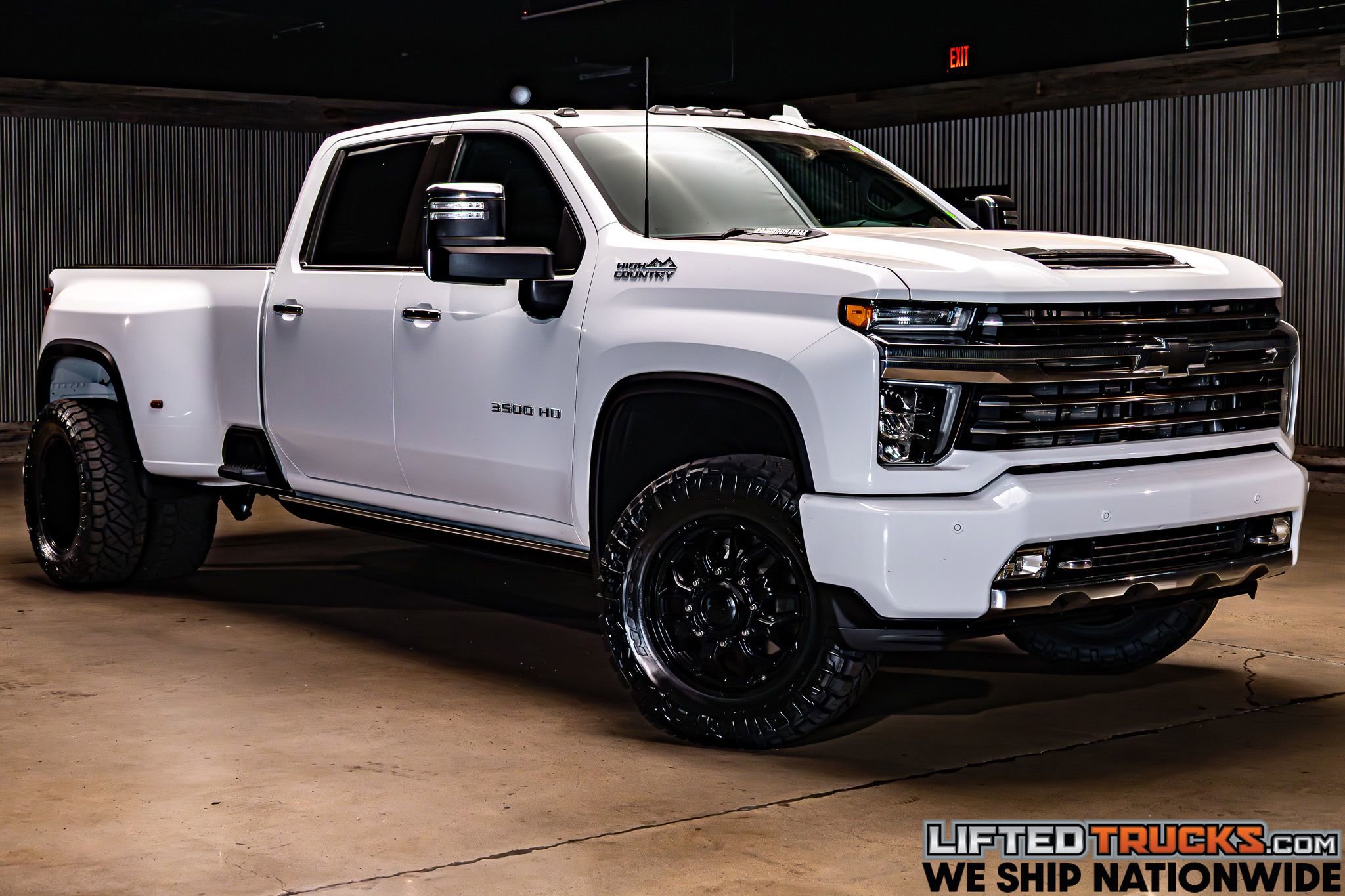 Used 2023 Chevrolet Silverado 3500 High Country image 1