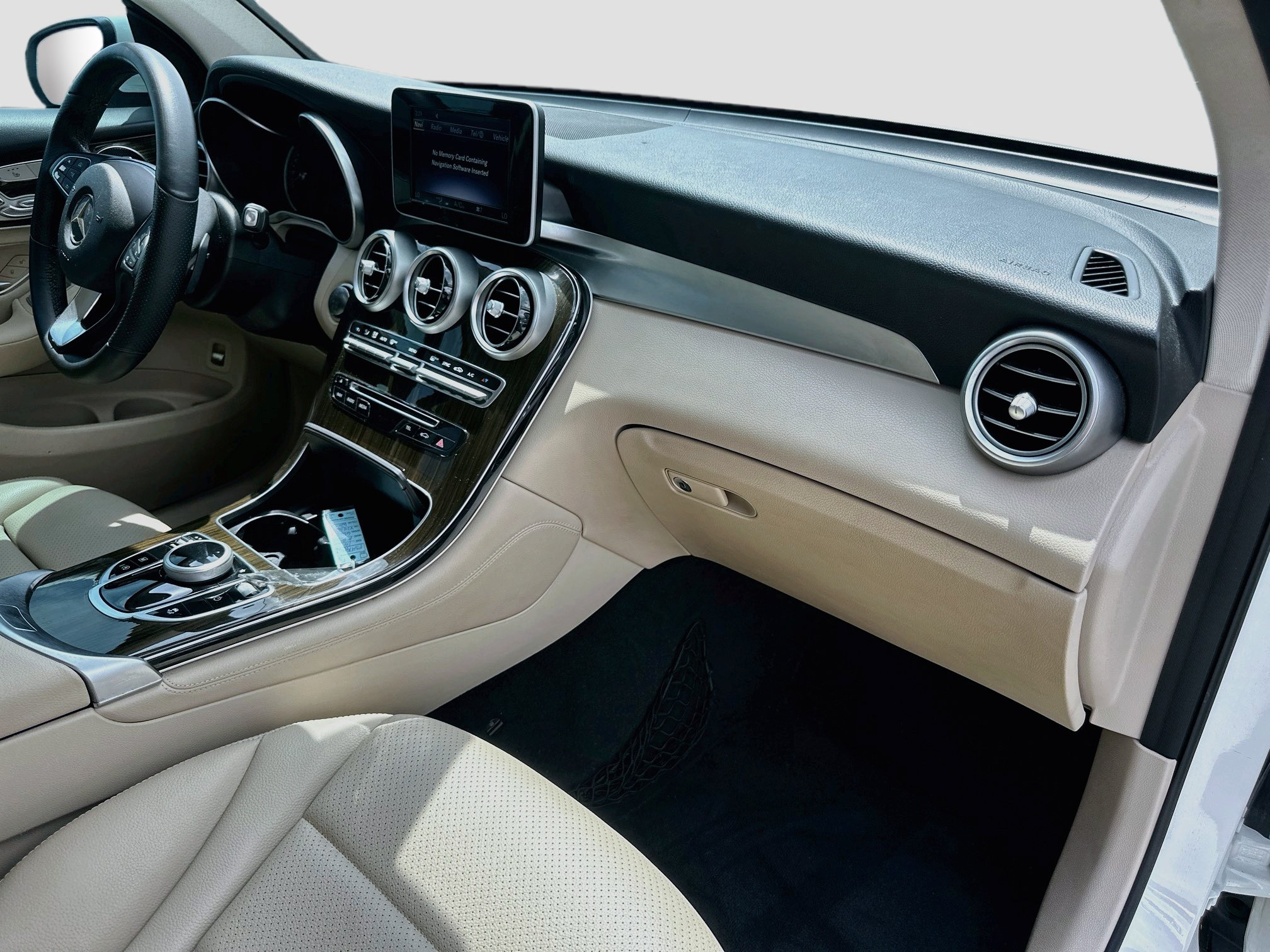 Used 2019 Mercedes-Benz GLC 300 image 28