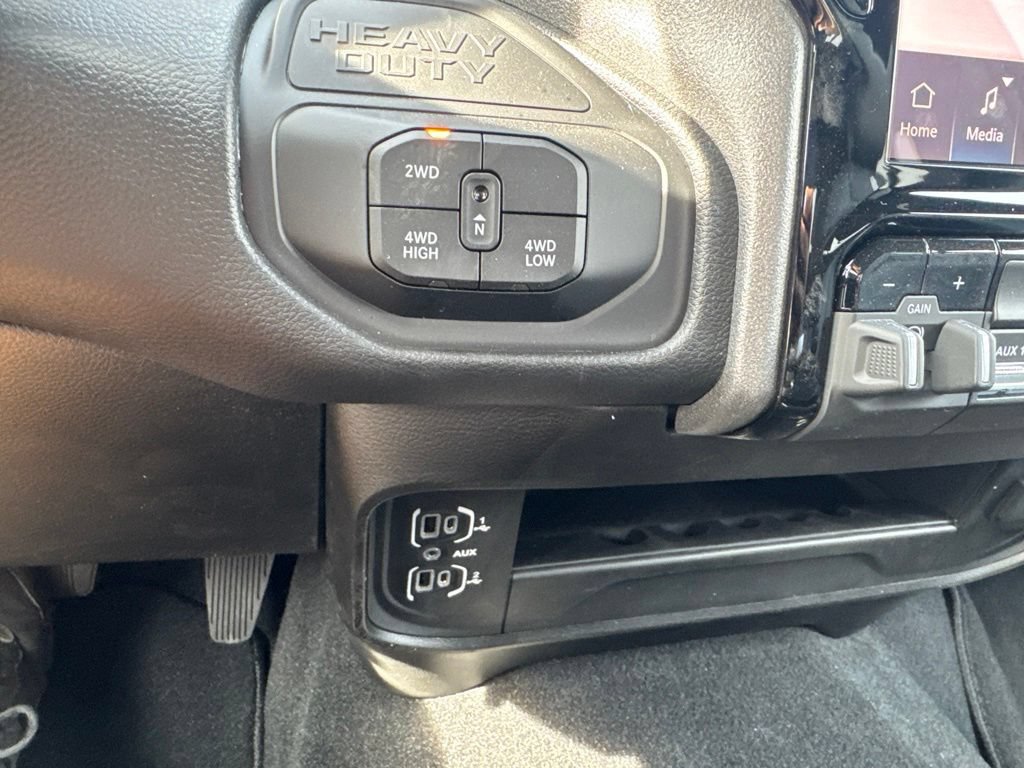 Used 2025 RAM 2500 Tradesman w/ Safety Group AWD/4WD image 7